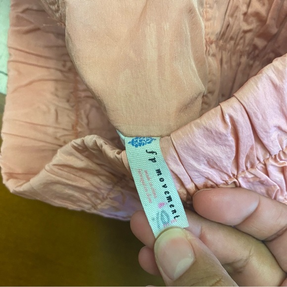 Free People Movement Pink Coral The Way Home Shorts Sz. Medium - Picture 2 of 4